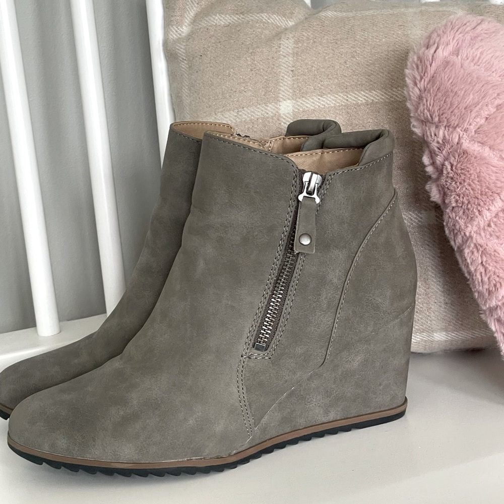 Naturalizer Soul Wedge Bootie
